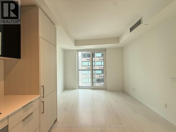 Property Photo:  308 Jarvis Street 1809  ON M5B 0E3 