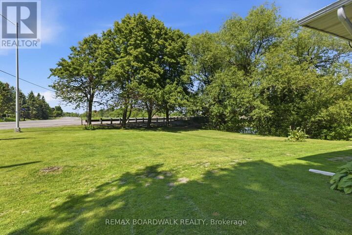 Property Photo:  6568 Old Richmond Road  ON K0A 2Z0 