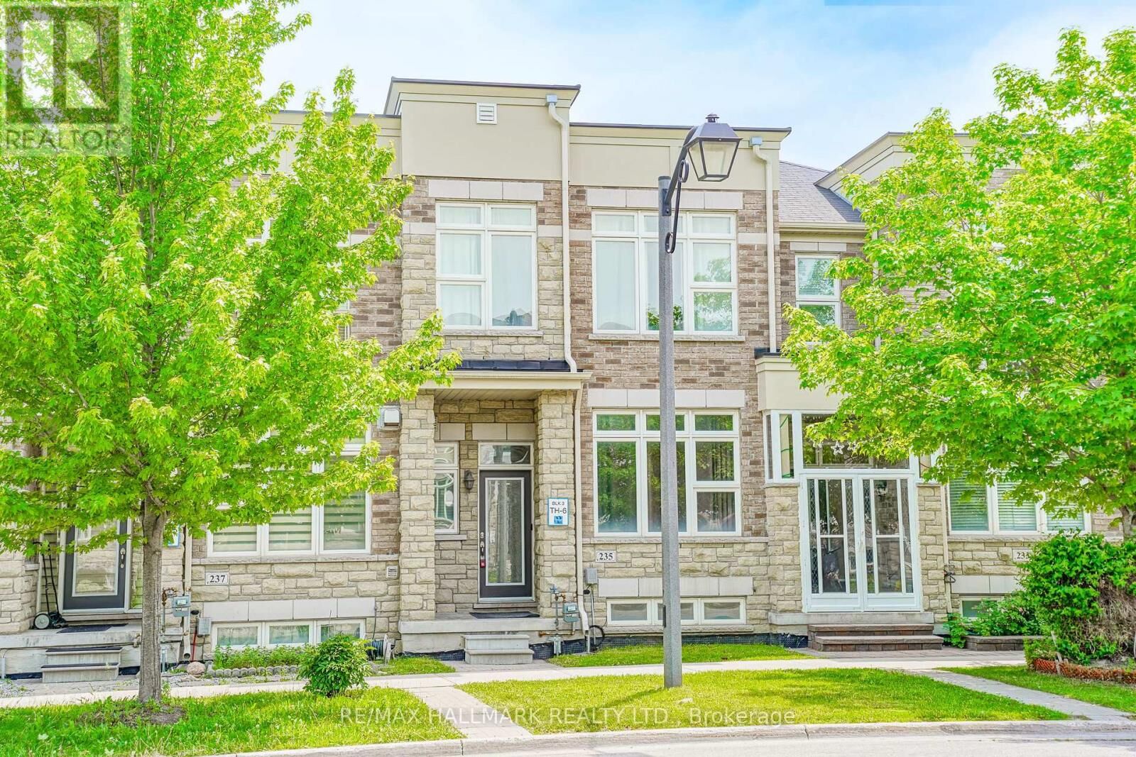 Property Photo: 235 South Unionville Avenue ON L3R 5L3