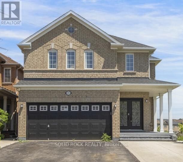 Property Photo:  15 Roundstone Drive  ON L6X 0K7 