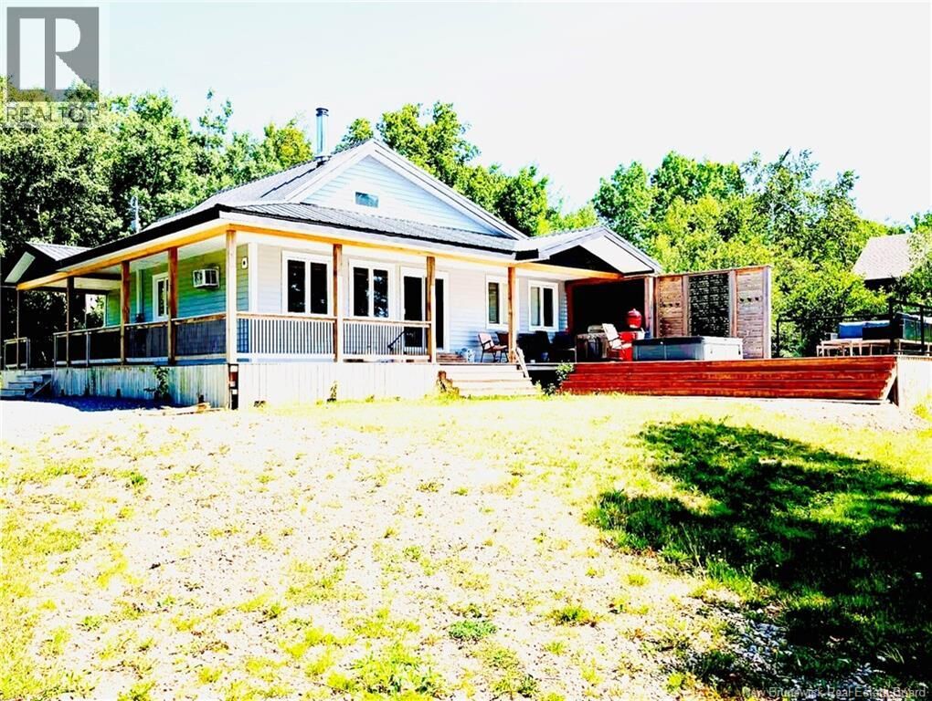 Property Photo:  713 Chemin Des Boudreau  NB E1W 1J9 