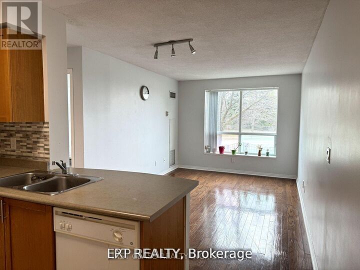 Photo de la propriété:  51 Baffin Crescent 301  ON L4B 4P6 