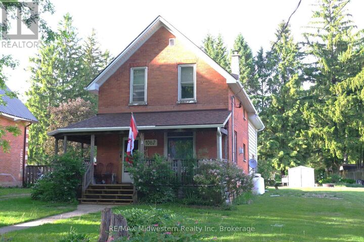 Property Photo:  1062 Howick Street  ON N0G 2X0 