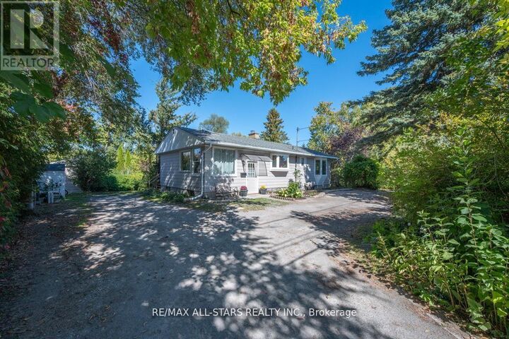 Property Photo:  40 Riverglen Drive  ON L4P 2R1 