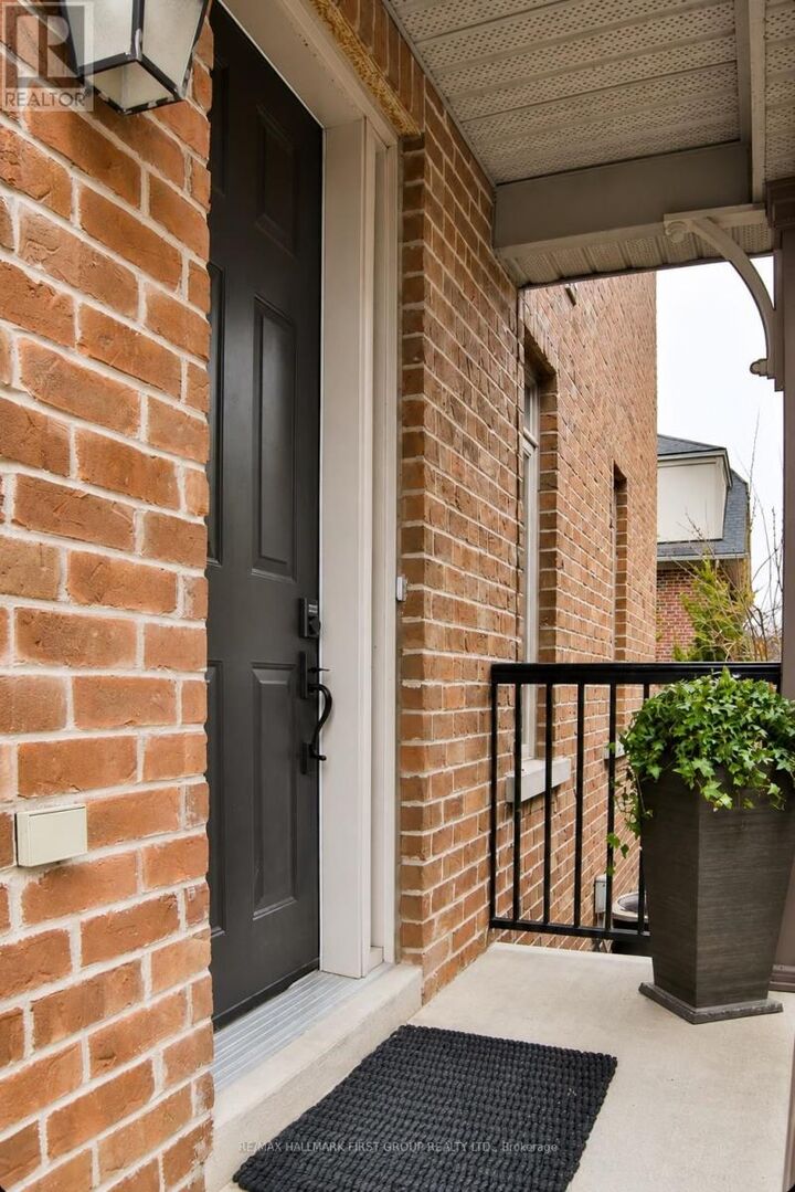 Property Photo:  329 Dalesford Road  ON M8Y 1G8 