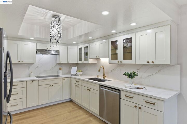Property Photo: 1354 Dale Ave 9 CA 94040