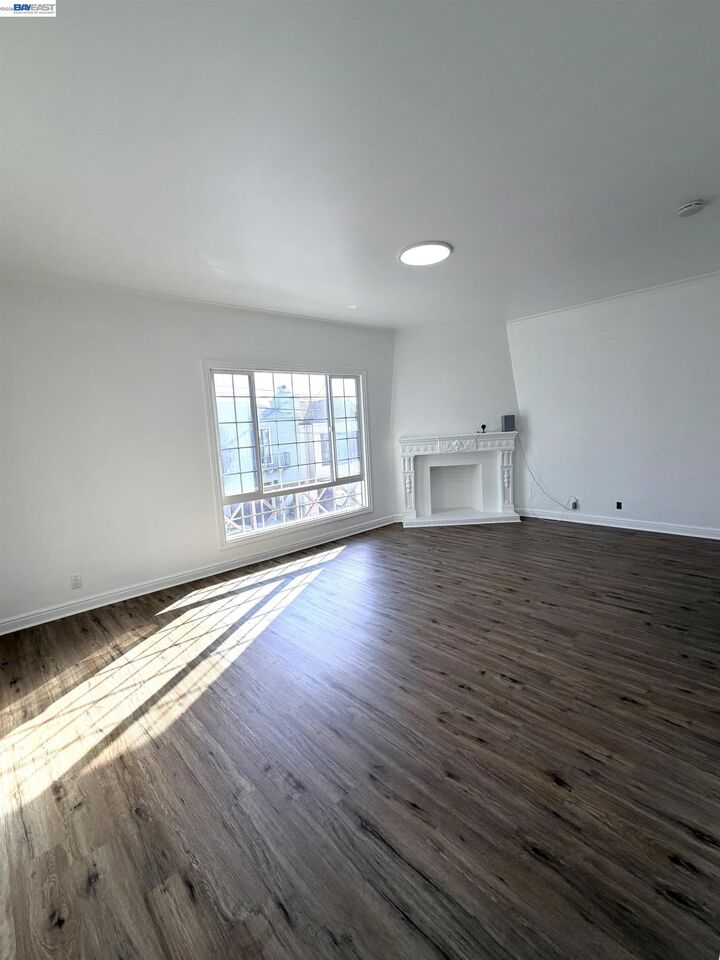 Property Photo: 115 Navajo Ave CA 94112
