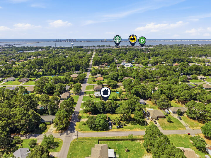 Property Photo:  2165 Salamanca Street  FL 32566 