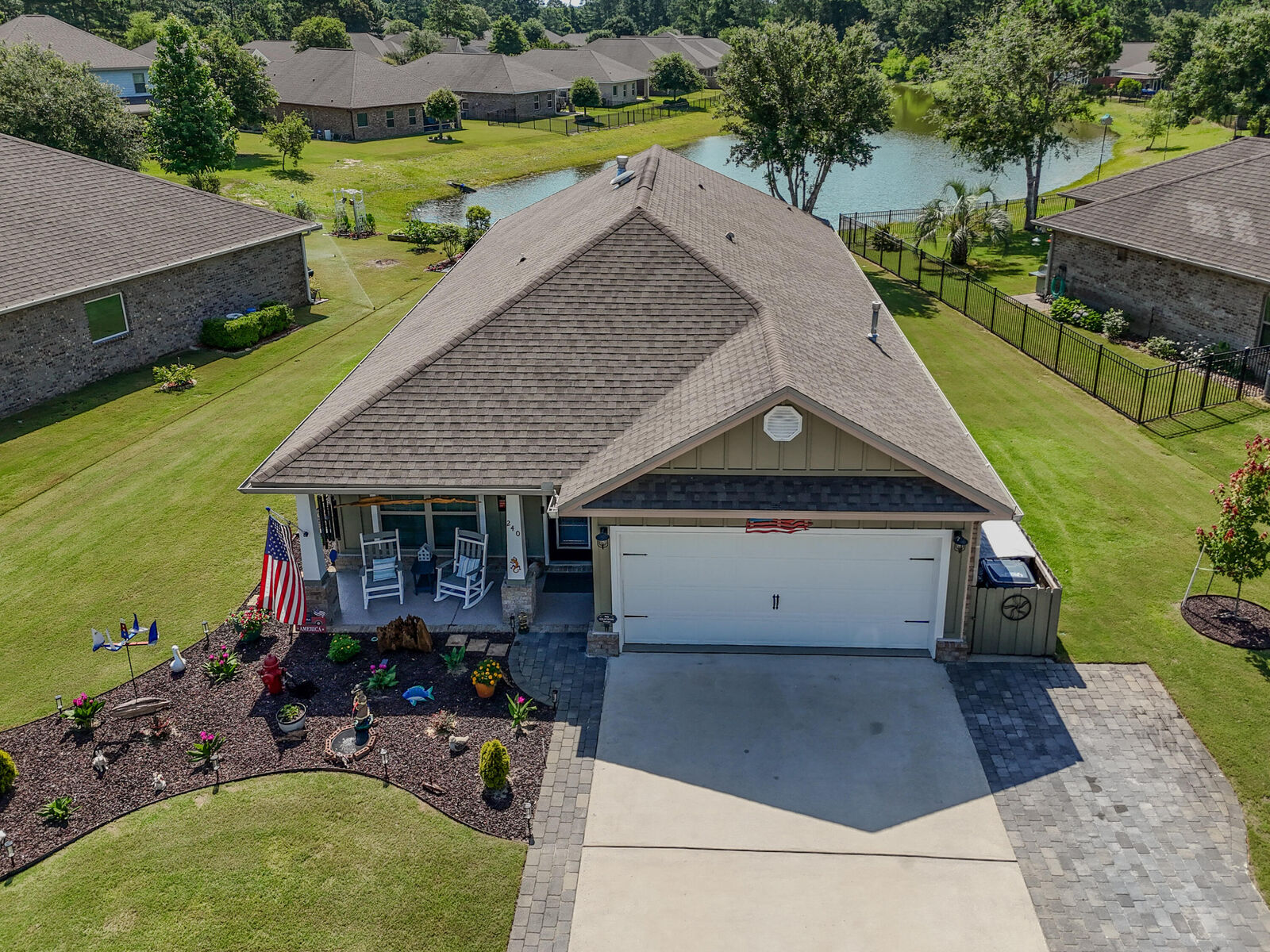 Property Photo:  240 Whitman Way  FL 32439 