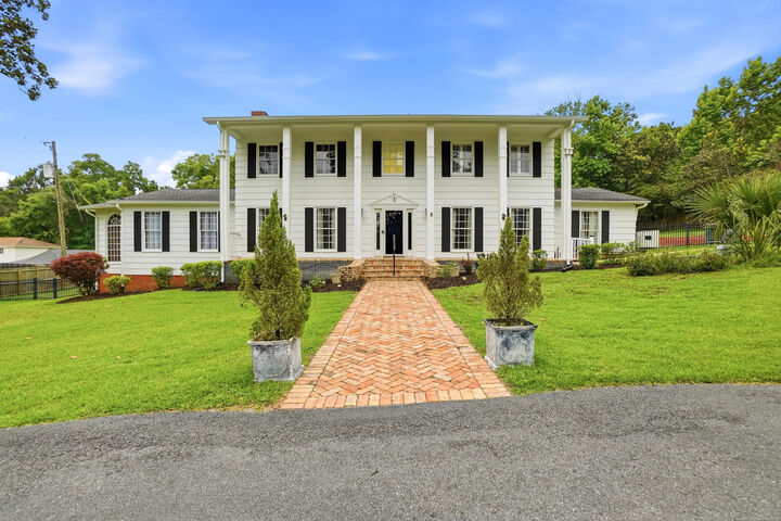 Property Photo:  9511 Scenic Highway  FL 32514 