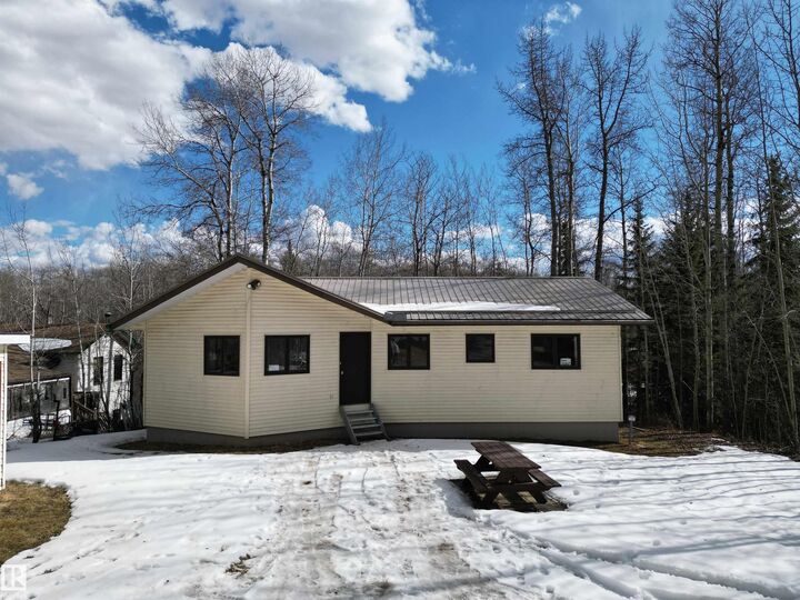 Property Photo: 163 5415 Twp Rd 594 AB T7N 1N2