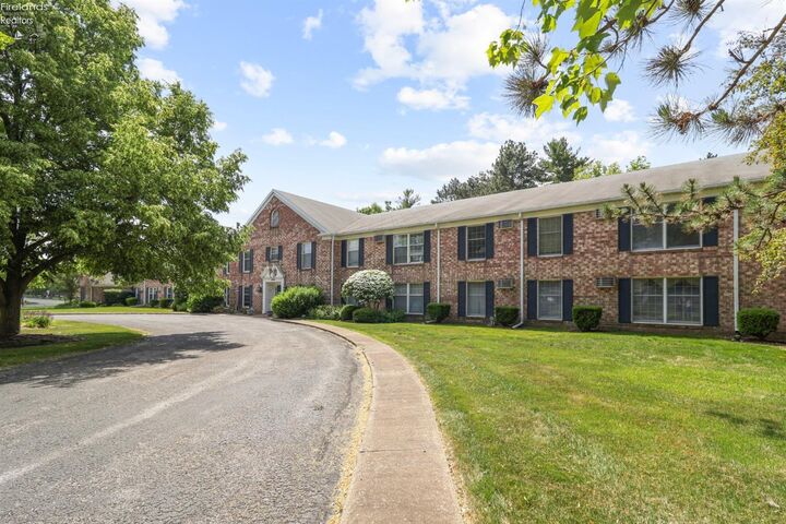 Property Photo: 4704 Venice Heights Boulevard 215 OH 44870