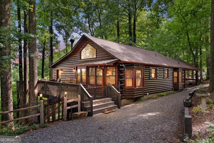 Property Photo:  1189 Walnut Ridge  GA 30536 
