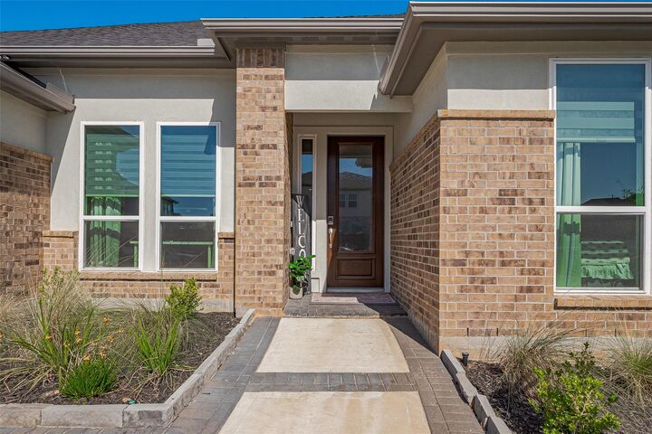 Property Photo: 7615 Laurel Bloom Lane TX 77493