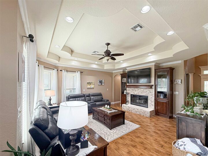Property Photo: 807 Mill Road TX 77515