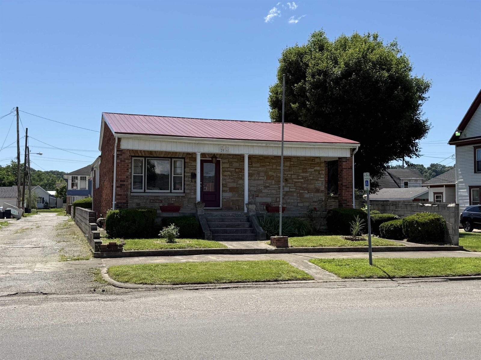 Property Photo: 2016 S 4th Street OH 45638