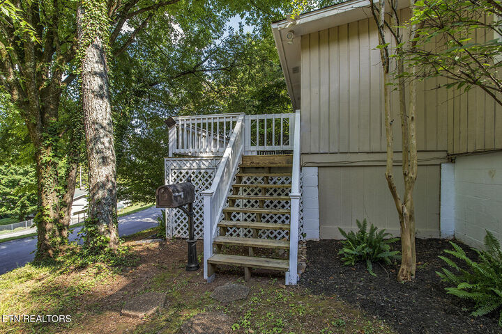 Property Photo: 102 Oxford Rd TN 37830