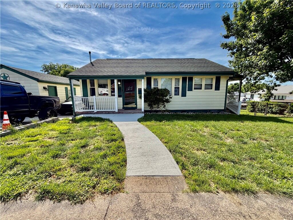 Property Photo:  101 Bennett Street  WV 25901 