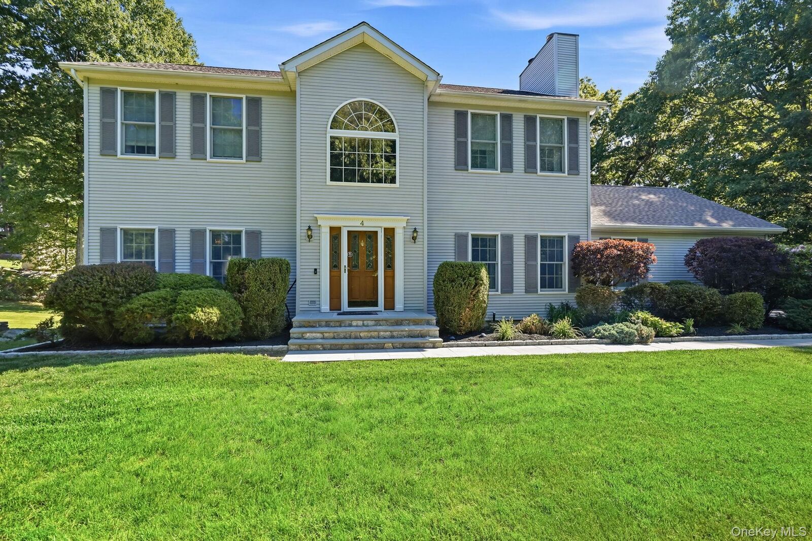 Property Photo: 4 Briar Ridge Lane NY 10579