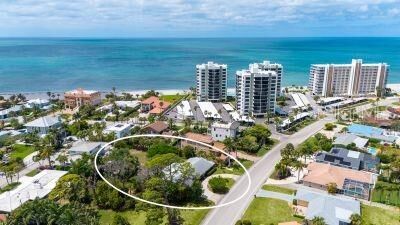 Property Photo: 621 Alhambra Road FL 34285