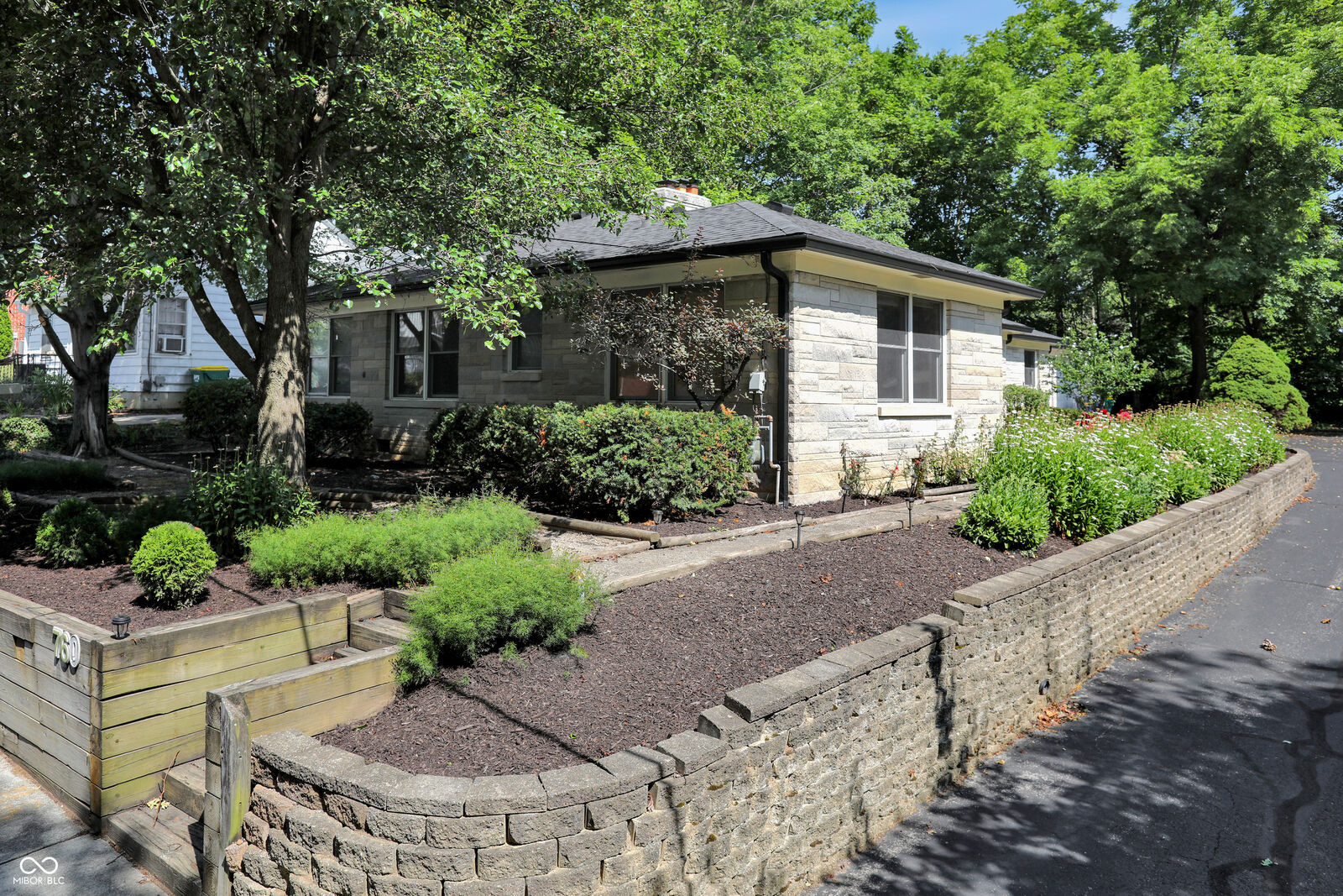 Property Photo: 760 W Pine Street IN 46077