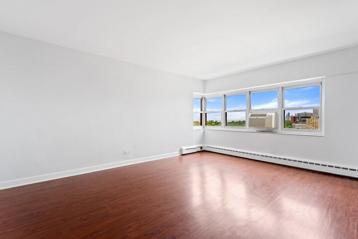 Property Photo: 4950 N Marine Drive 1405 IL 60640