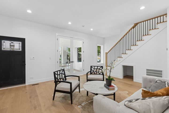Property Photo:  4941 N Kildare Avenue  IL 60630 