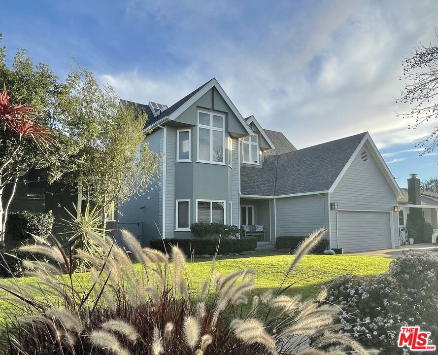 Property Photo:  12542 Brooklake Street  CA 90066 