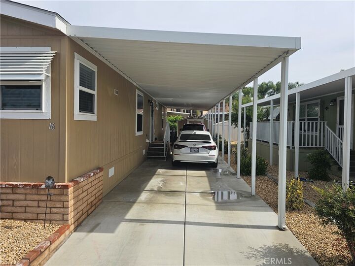 Property Photo:  2205 W Acacia Avenue 16  CA 92545 