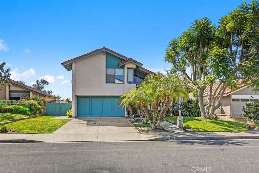 Property Photo: 22792 Caseda CA 92691