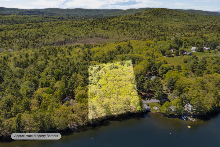 Property Photo:  66 Nickerson Lane  ME 04963 