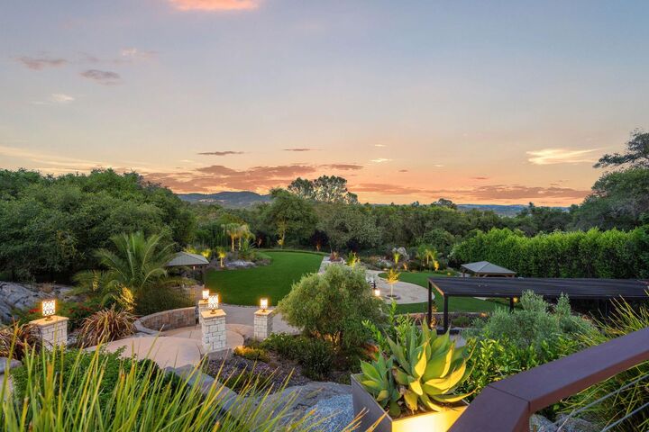 Property Photo:  8950 Vista De Lago Court  CA 95746 