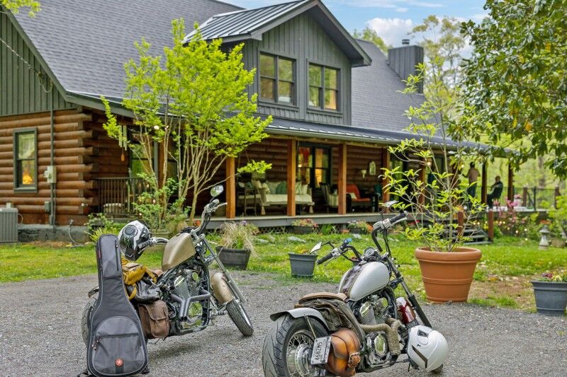 Property Photo:  5617A Pinewood Rd  TN 37064 