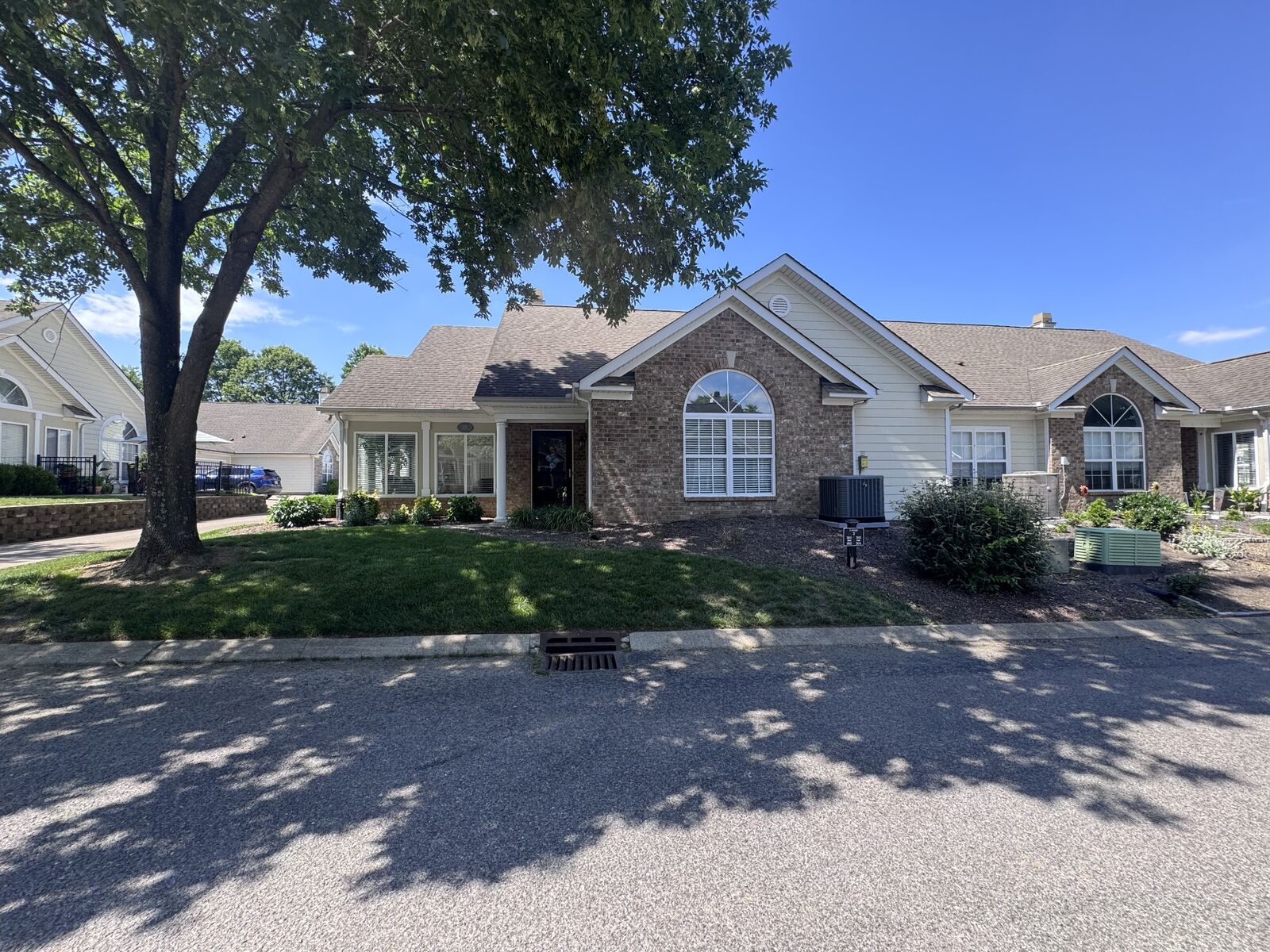 Property Photo: 825 Browns Ln 301 TN 37066