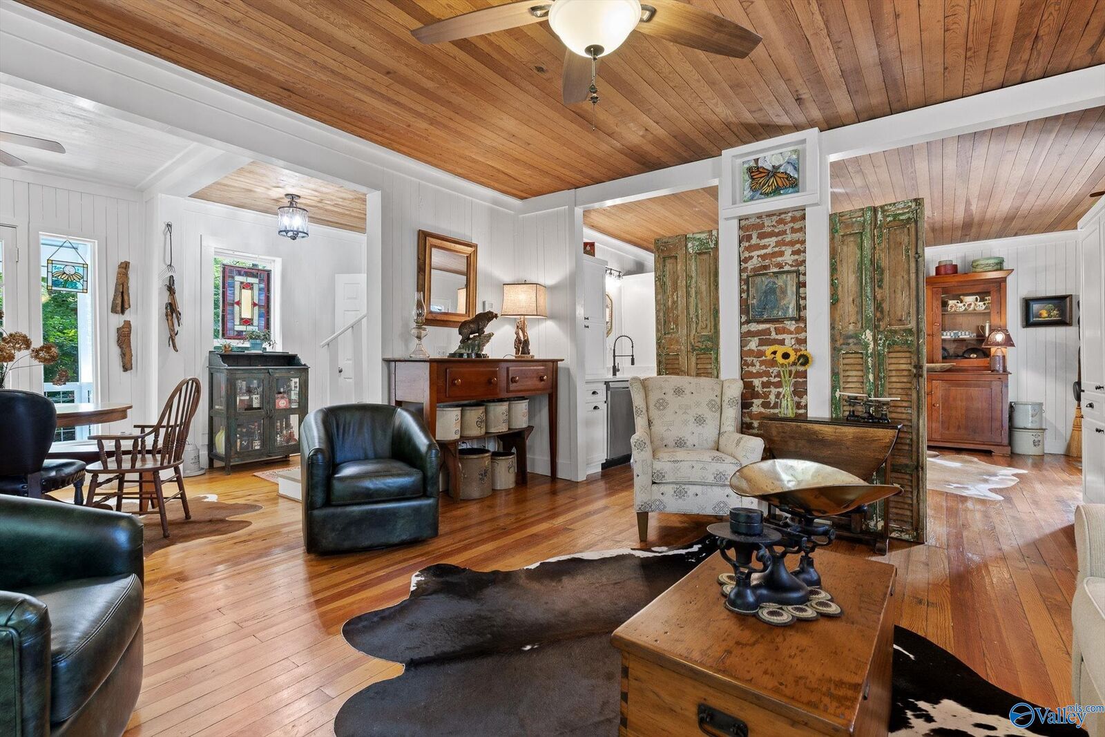 Property Photo:  592 Cutler Avenue  AL 35984 