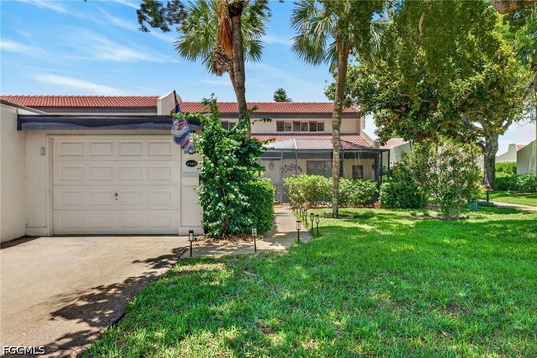 Property Photo:  4466 W Mainmast Court  FL 33919 