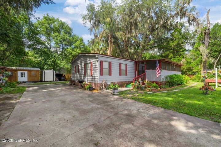 Property Photo:  3429 Balsam Street  FL 32177 