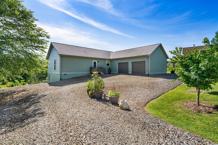 Property Photo:  1358 Brasstown Ck Meadows  GA 30582 