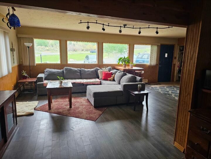 Property Photo: 1406 W 5th Street MT 59711