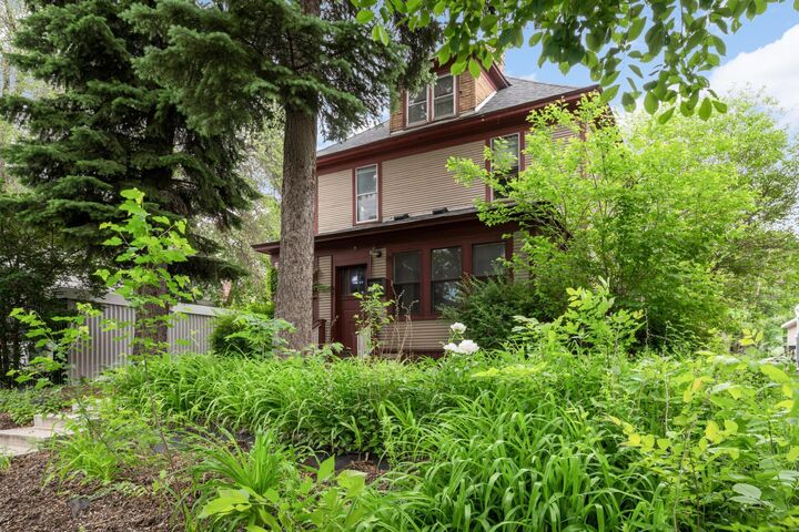 Property Photo: 2445 Lyndale Avenue S MN 55405