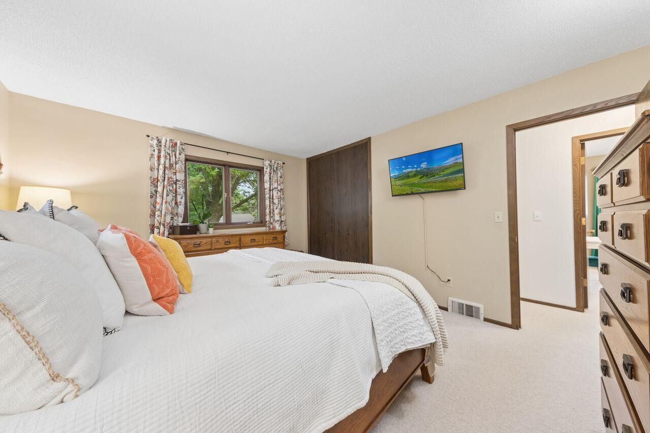 Property Photo:  1916 Evergreen Echo  MN 55125 