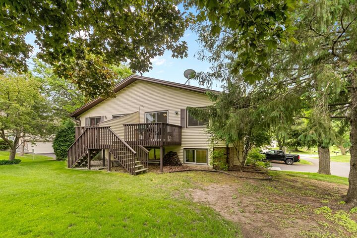 Property Photo: 919 Greenhaven Drive MN 55127