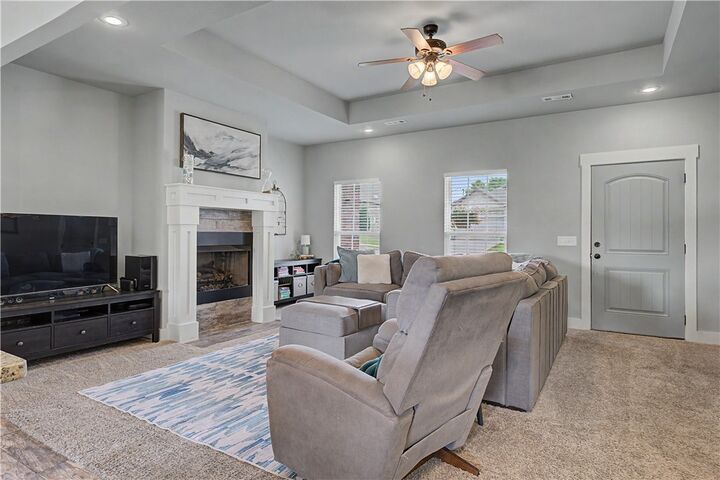 Property Photo:  515 Oak Run Lane  AR 72718 