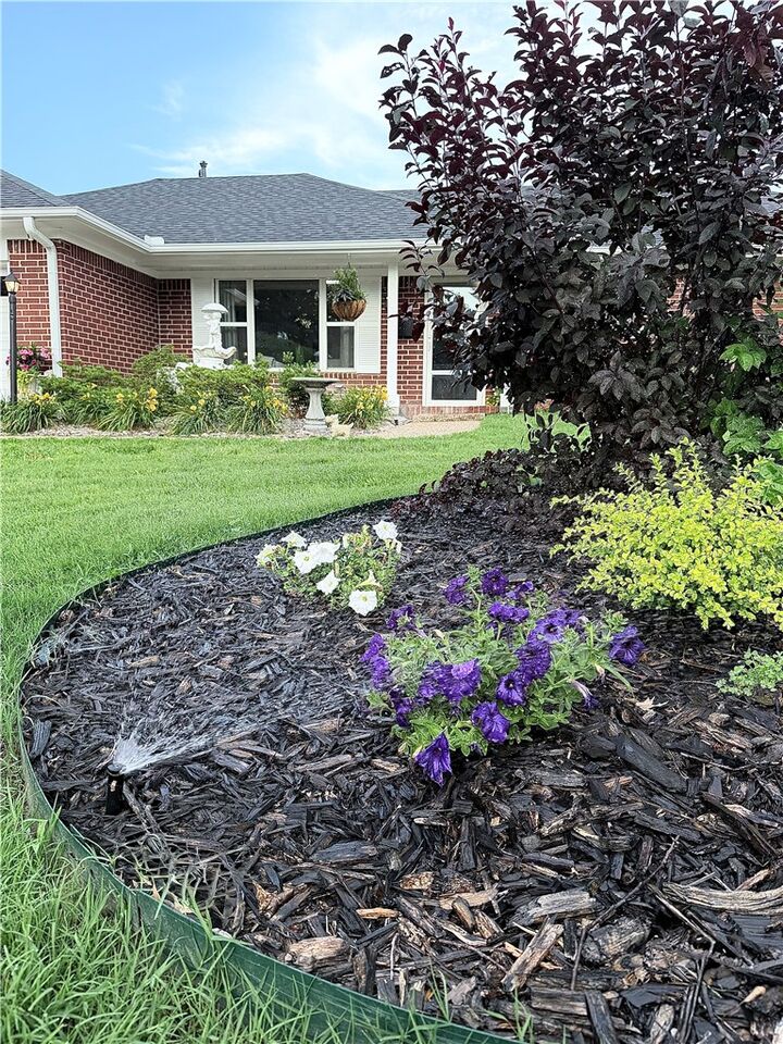 Property Photo:  715 Maria Street  AR 72762 