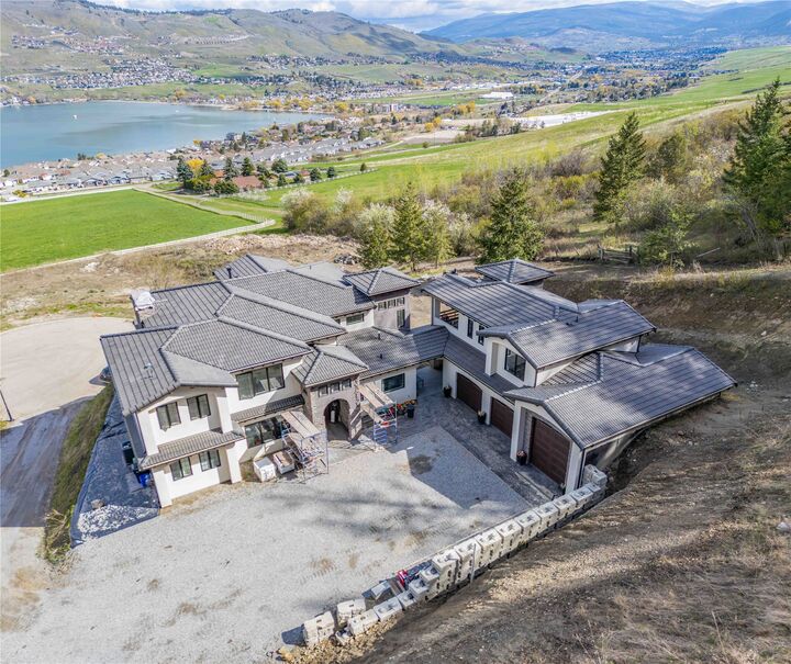 Property Photo:  164 Sunset Boulevard  BC V1H 1T7 