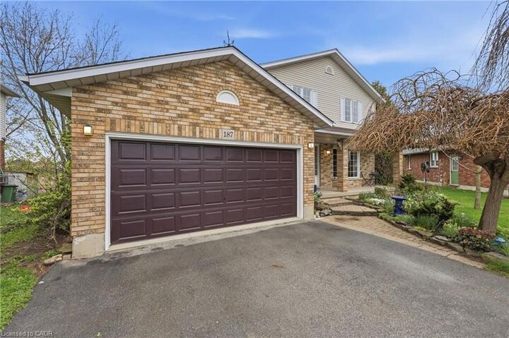 Property Photo:  187 Alderlea Drive  ON L0R 1W0 