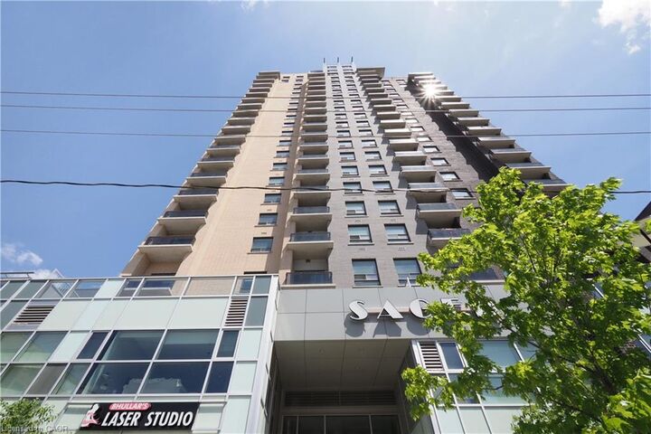 Property Photo:  318 Spruce Street 2203  ON N2L 0E9 