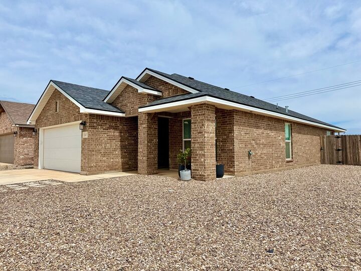 Property Photo:  2413 Bastrop Ave  TX 79705 