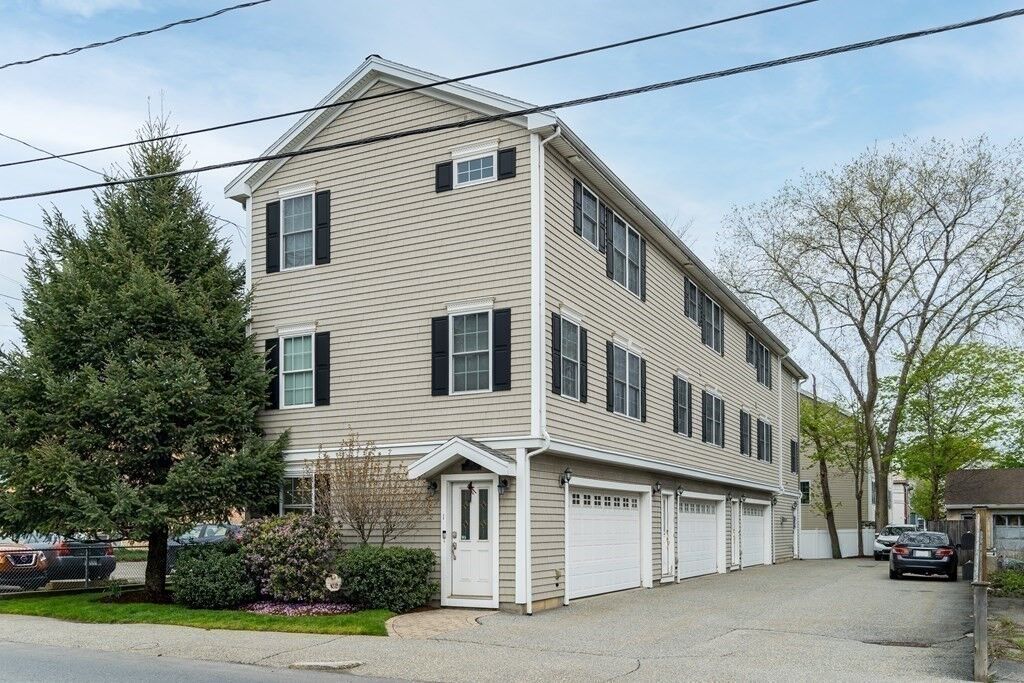 Property Photo:  39 Bacon 4  MA 02451 