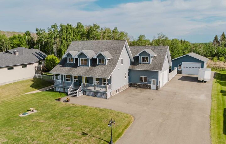 7925 Carriage Lane Drive — photo 1